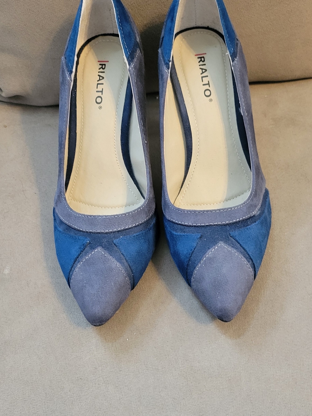 Rialto Women's Blue Suede Pointed Toe Heels